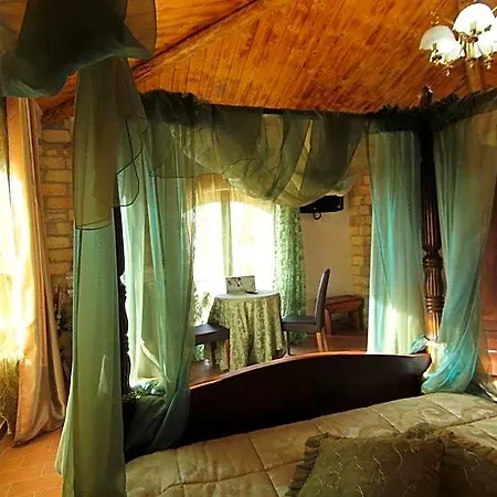 Il Feudo Dei Pierleoni Hotell 4*