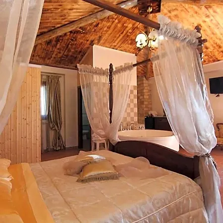 Il Feudo Dei Pierleoni Hotell